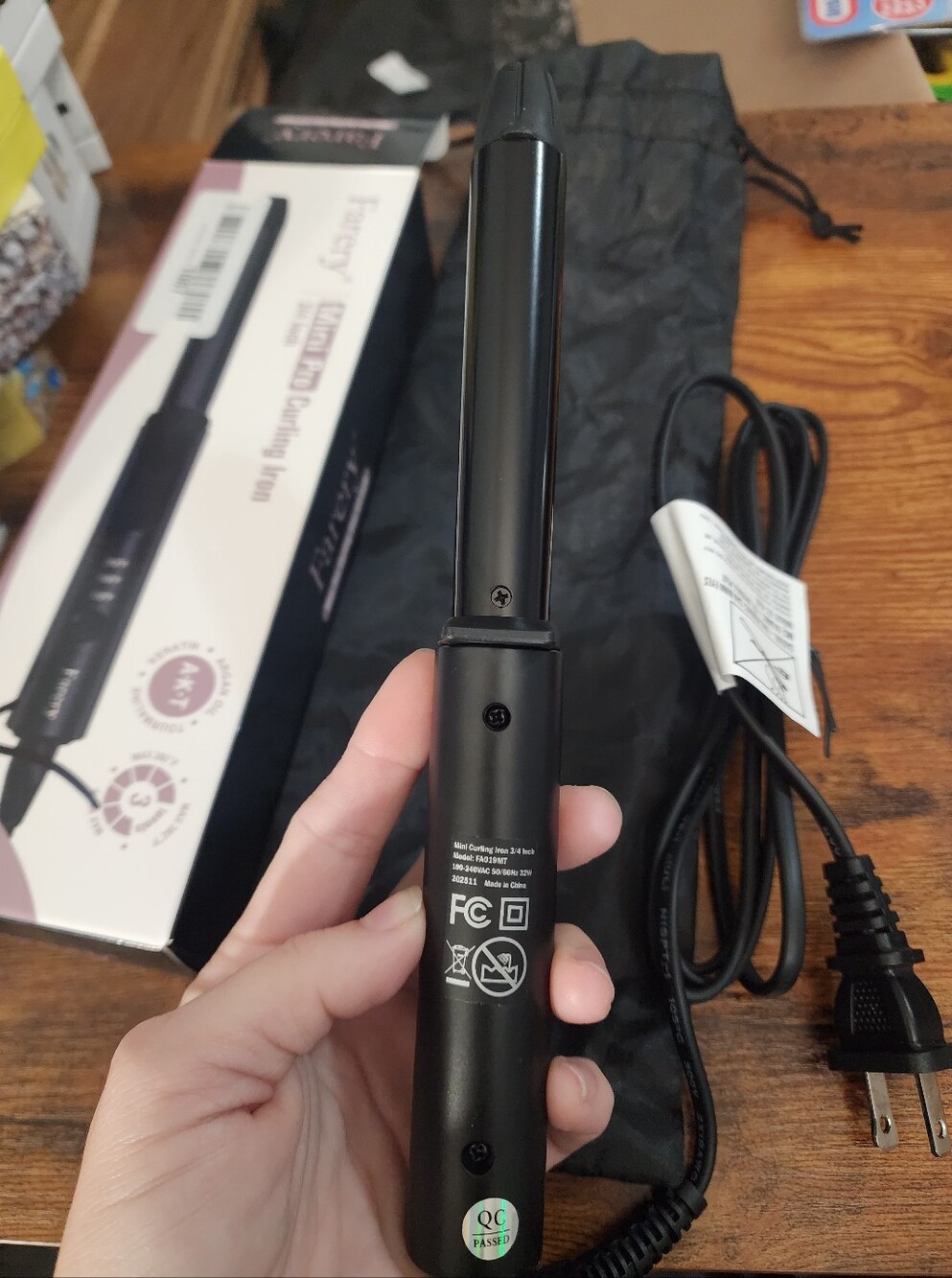 Mini Pro Curling Iron - Black PRICE FIRM $40